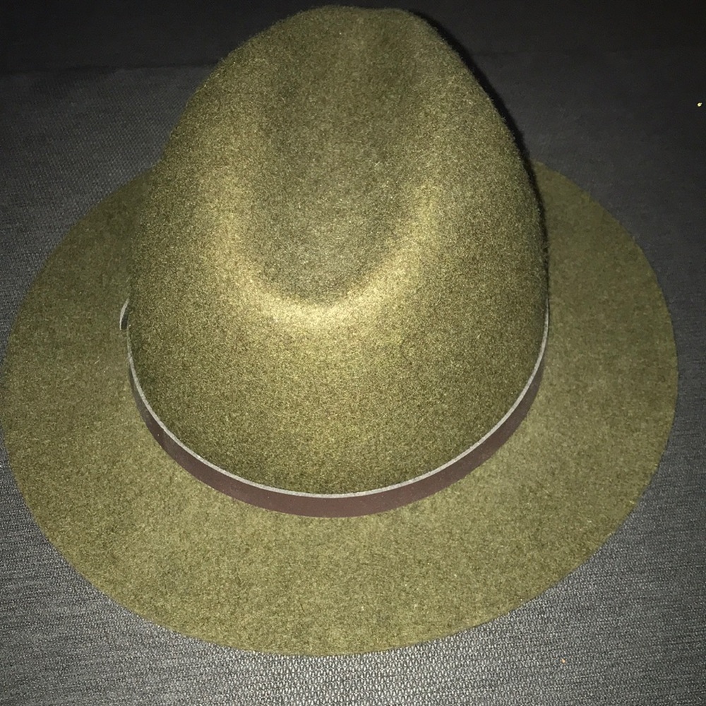 Hat - Picture 2 of 4